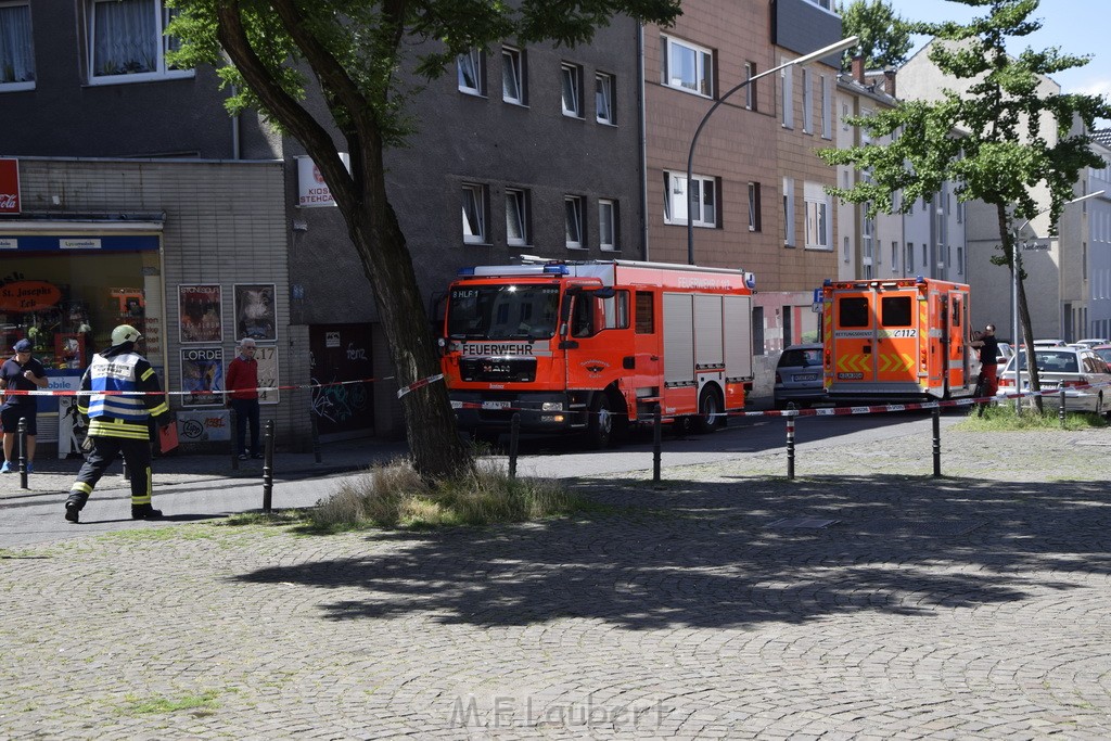 Explo Feuer 2 Koeln Kalk Hoefestr P110.JPG - Miklos Laubert